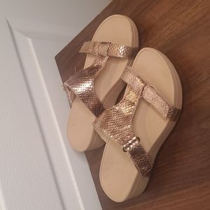 Vionic Ellie Metallic Snake  Rose Gold  Platform Wedge  Womens Sandals Size 6